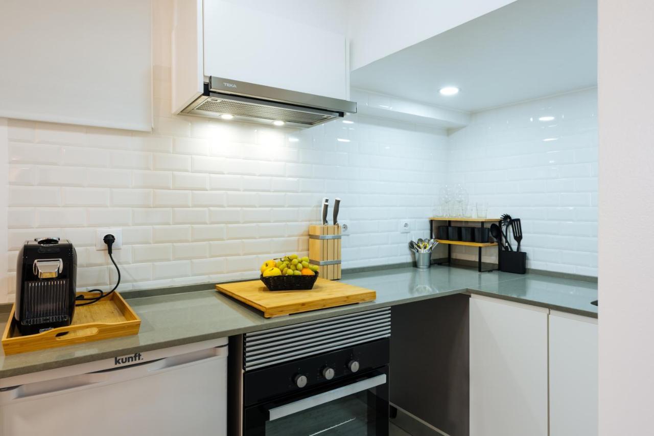Cozy & Small Studio In The Center リスボン エクステリア 写真